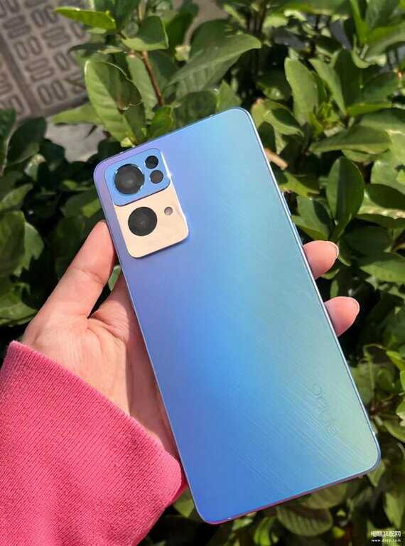 opporeno8支持无线充电吗