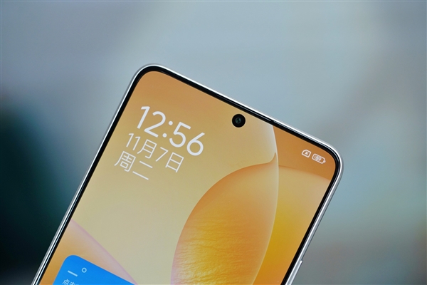 四窄边屏占比惊艳！1999元Redmi K70E图赏