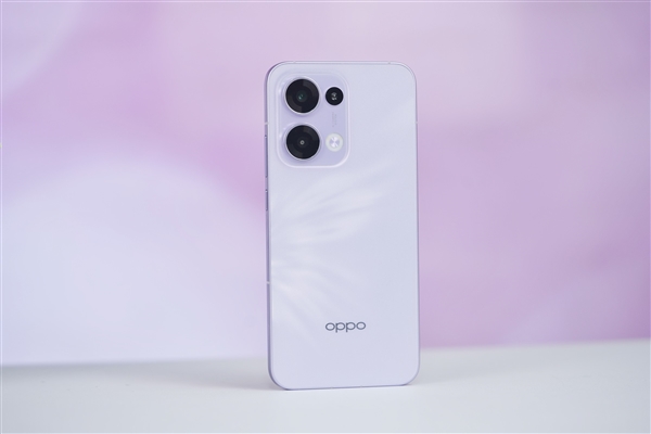 翅膀纹理灵动吸睛！OPPO Reno13图赏