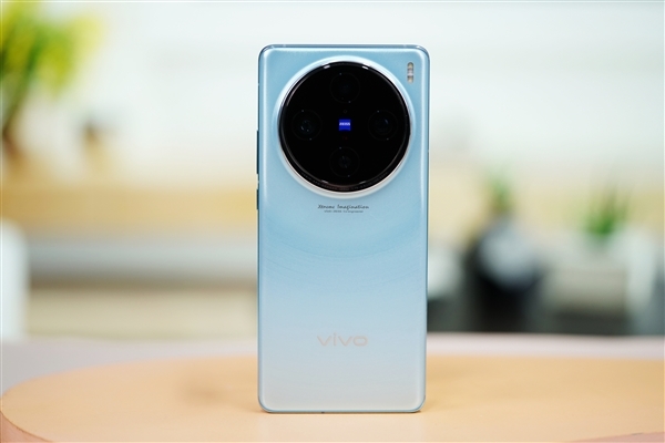 首款天玑9300旗舰！vivo X100系列开售5分钟超前代全天销量：3999元起