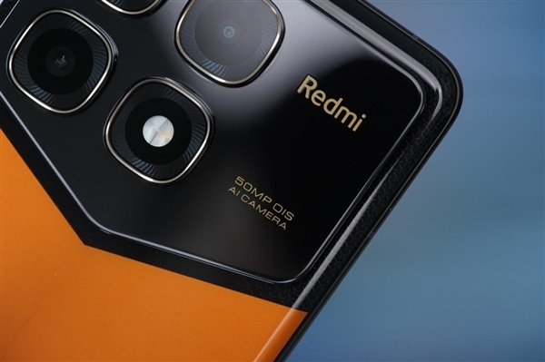 3999元！联名兰博基尼！Redmi K70至尊冠军版发布：自带碳纤维纹理